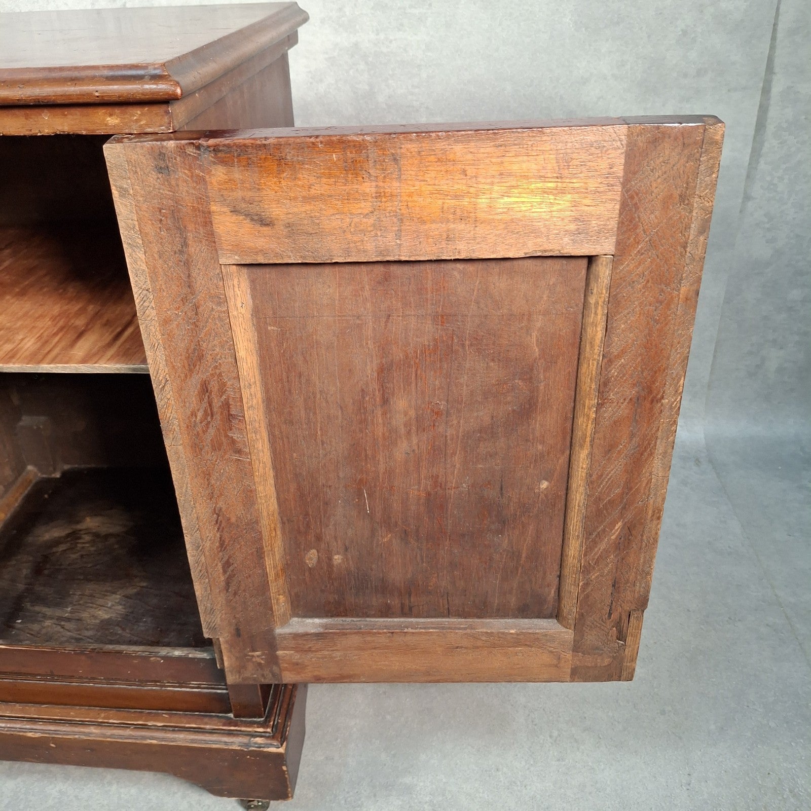 Antique 10” 78rpm Gramophone Record Cabinet on Castors Shellac Disc Storage Unit