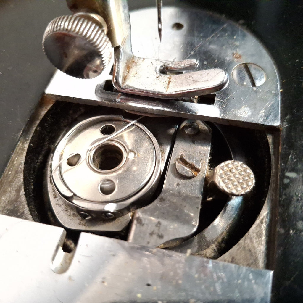 Singer 66K Hand Crank Sewing Machine with Case & Attachments | 1939 | Serial EC340474 | Used