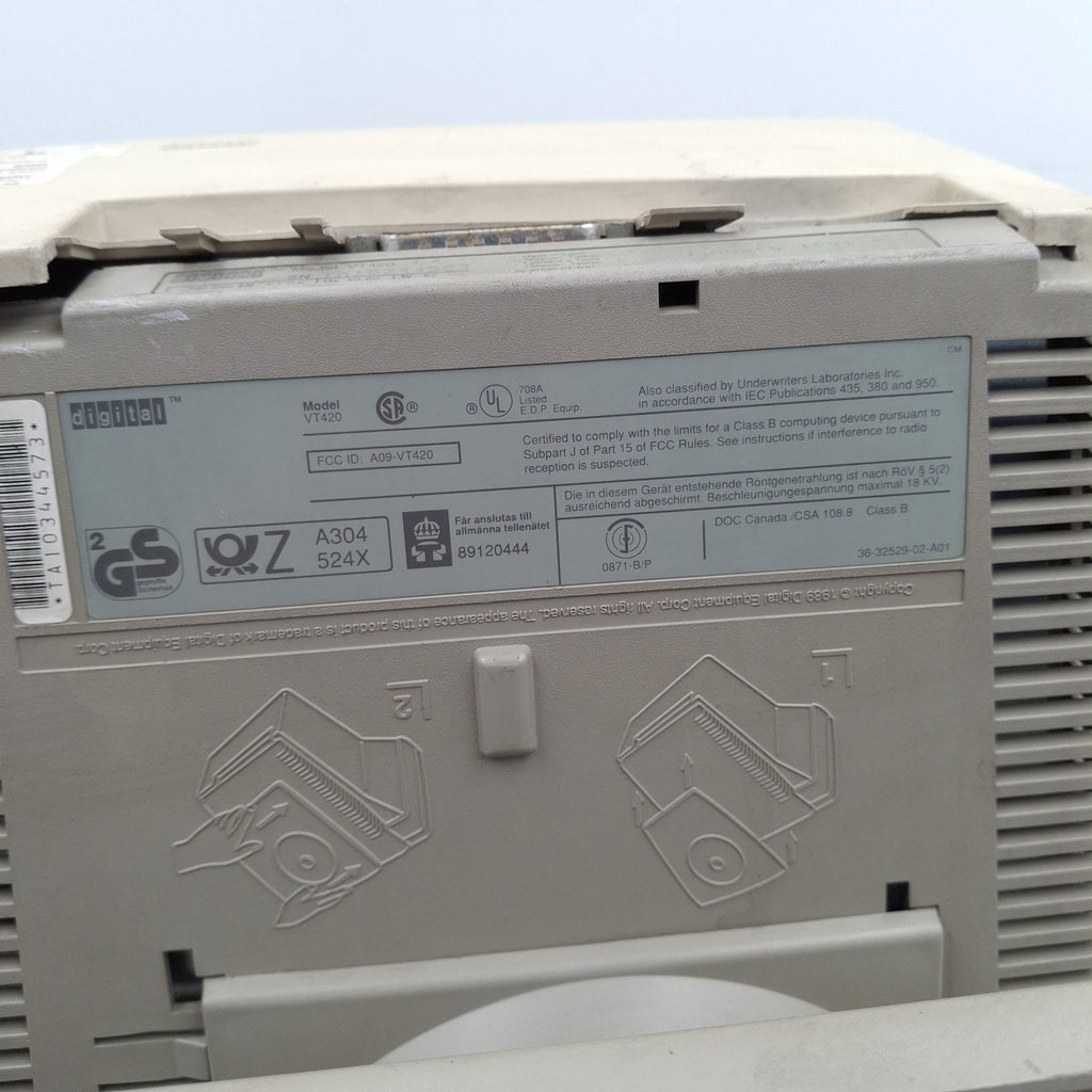 DEC Digital VT420 CRT Video Terminal 13.5" | Faulty / No Power | Spares or Repairs | Used