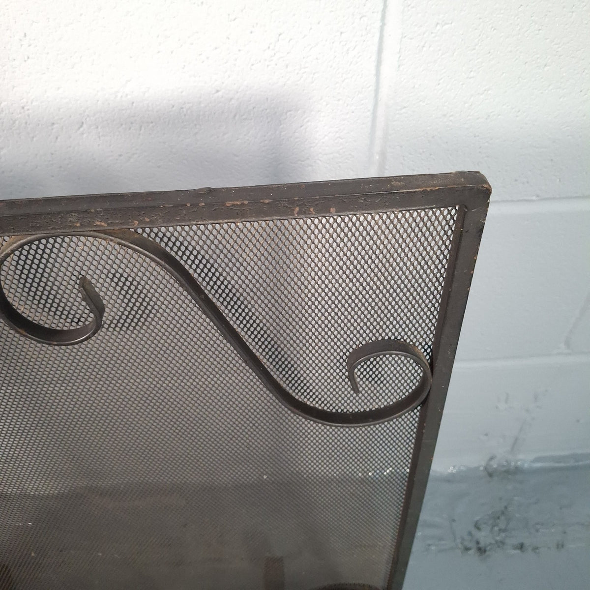 Vintage Wrought Iron Fire Spark Guard Screen with Scroll Decoration – Dark Bronze, 63cm x 58cm | Used
