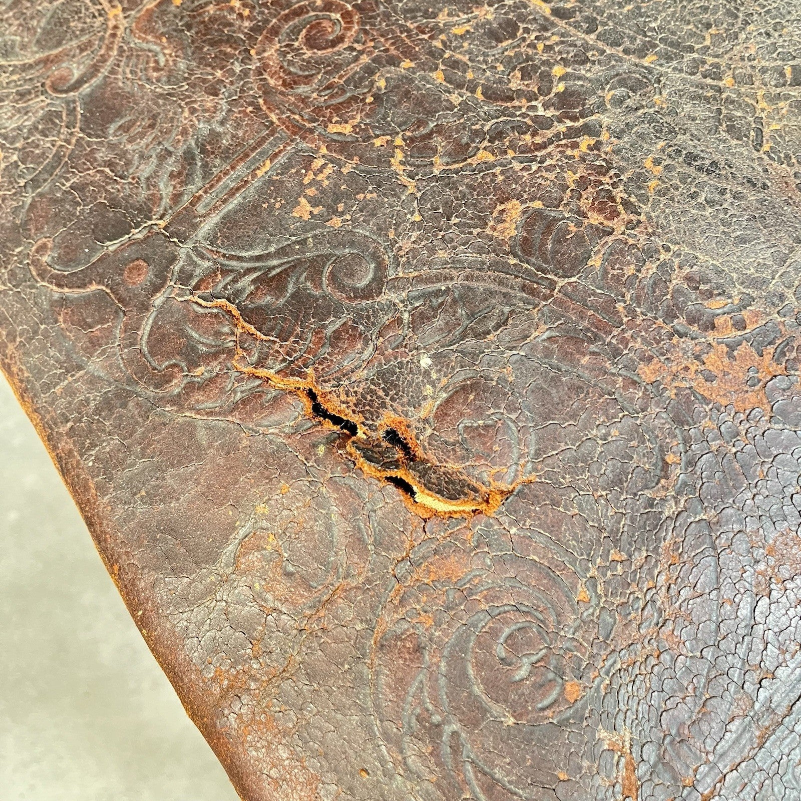 Antique Victorian Renaissance Revival Oak Hall Chair c.1880s Tooled Leather Seat