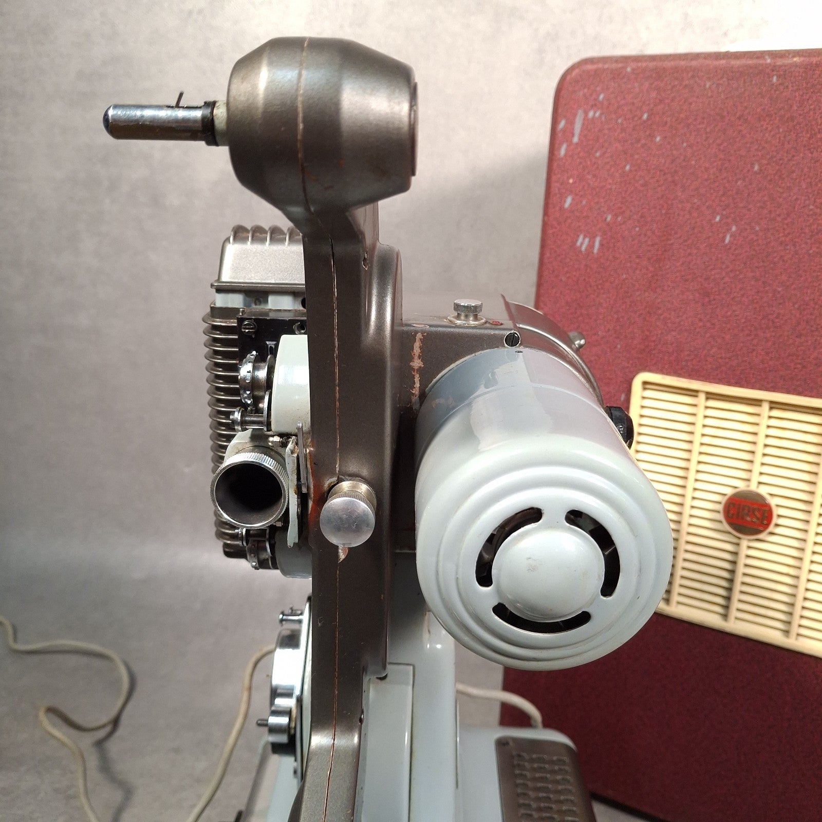 1957 Vintage Cirse Sound 8mm Cine Film Projector in Speaker Case Spares Repairs