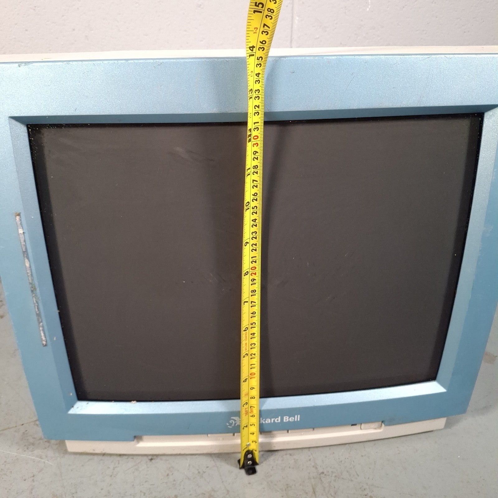 Packard Bell A727 Display Monitor Gaming CRT 17" Prop Spares & Repair