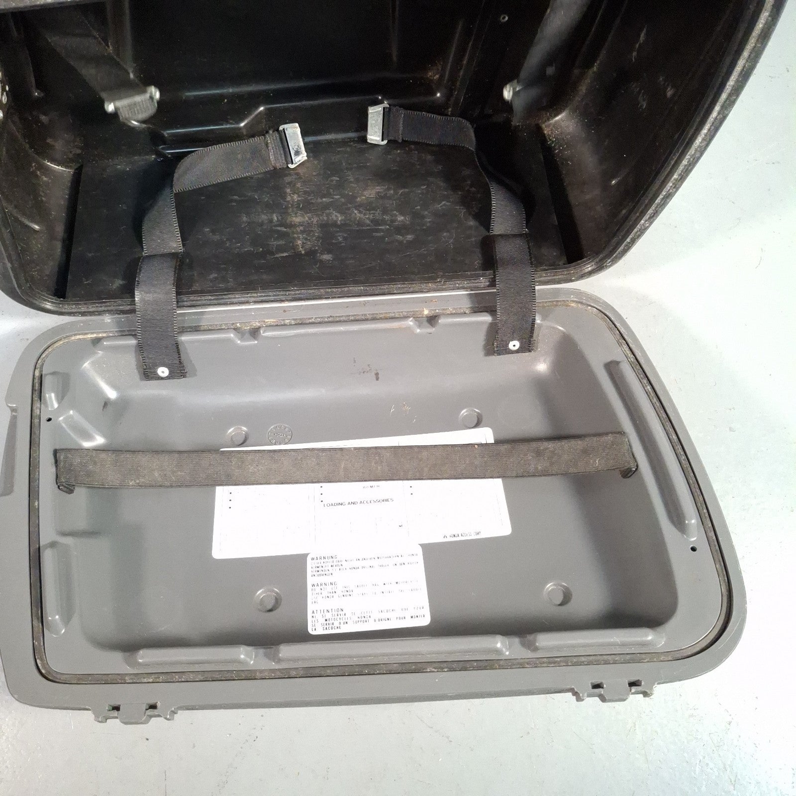 Honda OEM Hardshell Motorcycle Panniers | Believed CB750 Late 1990s-2000s | No Keys | Used