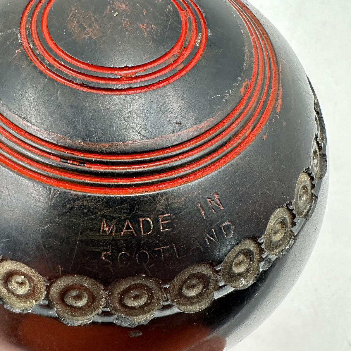 Thomas Taylor Lignoid Lawn Bowls - Size 4 - Pair - BCB Stamp - Made in England - With Carry Bag - Pre-Owned