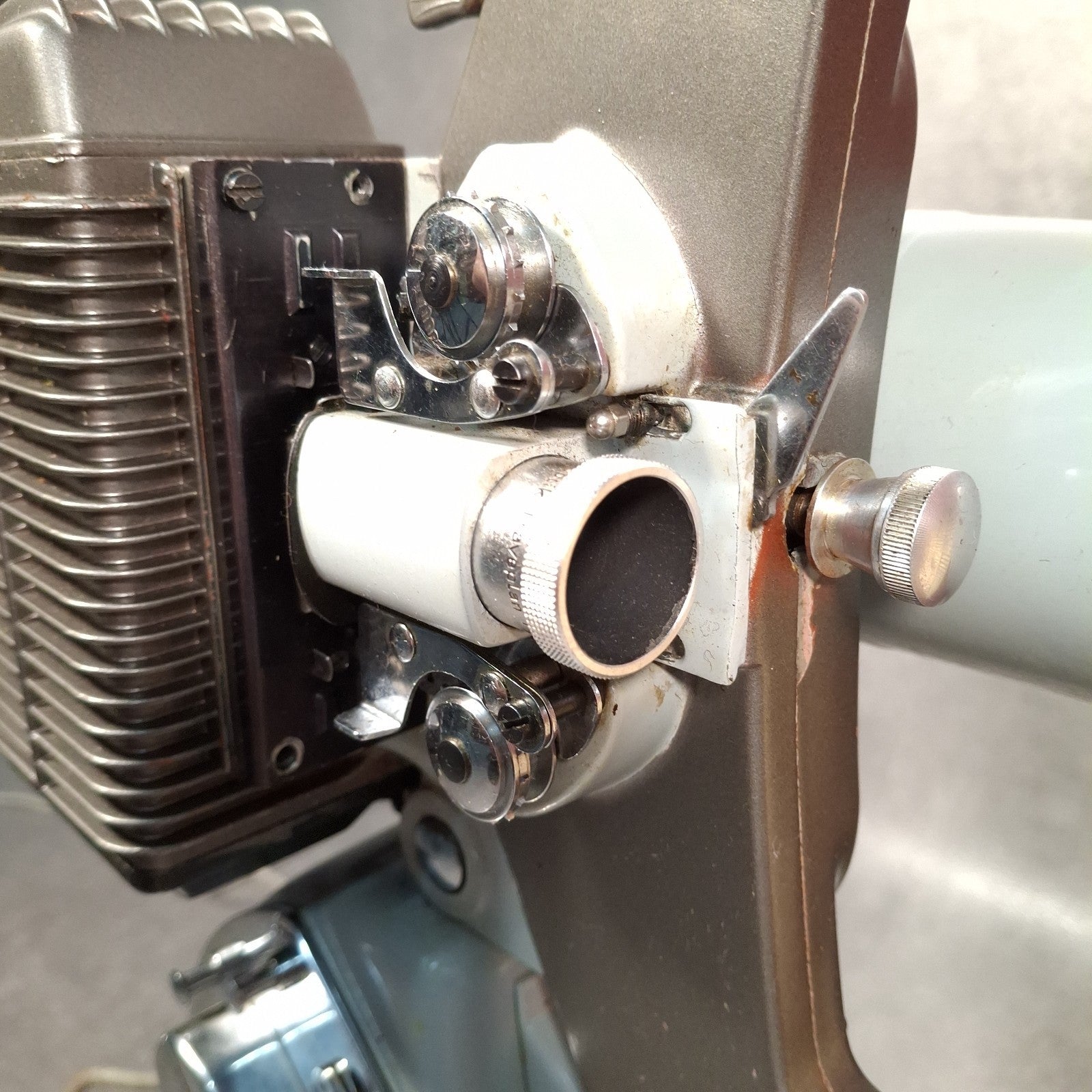1957 Vintage Cirse Sound 8mm Cine Film Projector in Speaker Case Spares Repairs