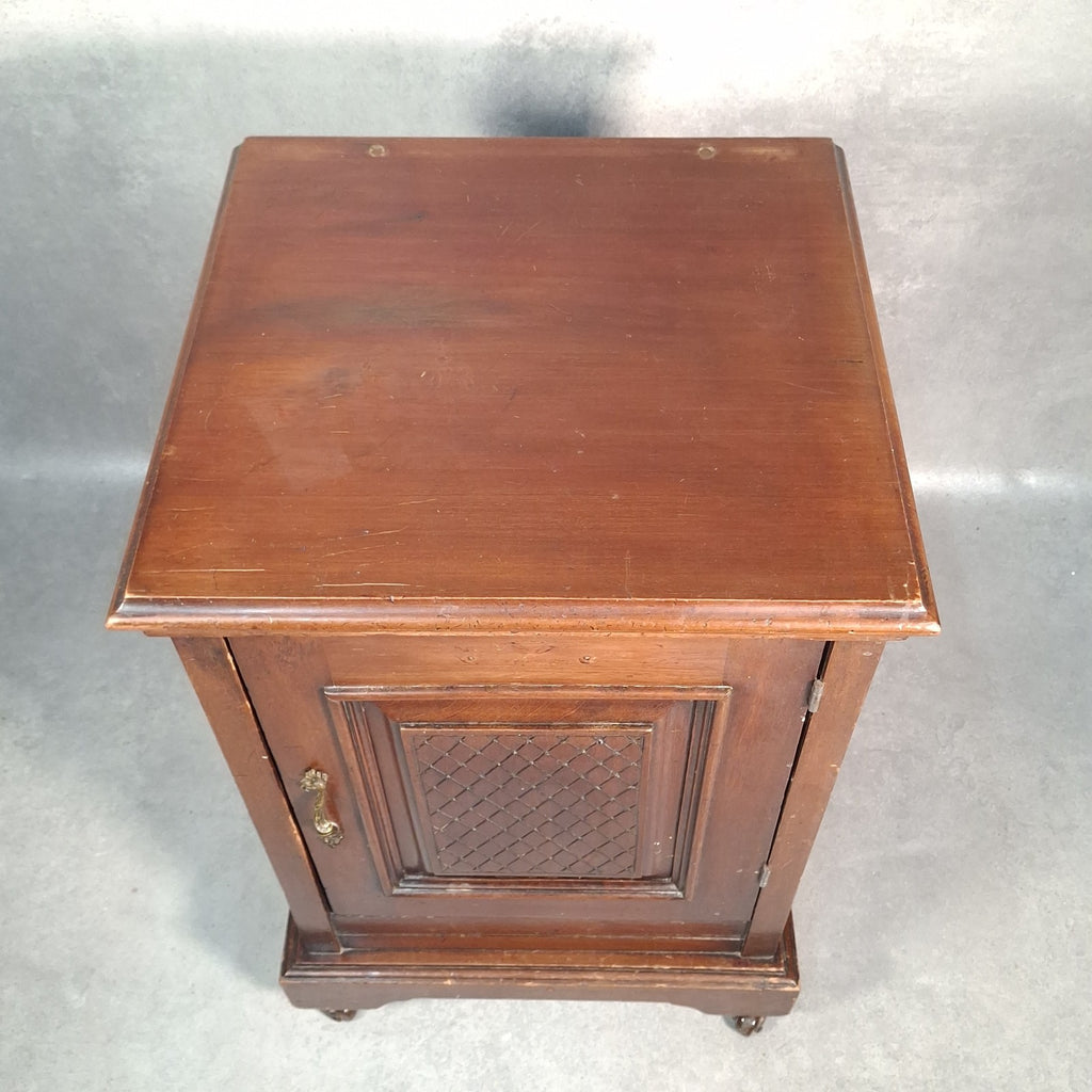 Antique 10” 78rpm Gramophone Record Cabinet on Castors Shellac Disc Storage Unit