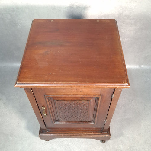 Antique 10” 78rpm Gramophone Record Cabinet on Castors Shellac Disc Storage Unit