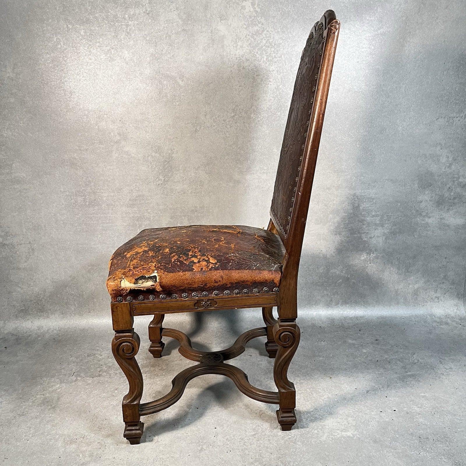 Antique Victorian Renaissance Revival Oak Hall Chair c.1880s Tooled Leather Seat