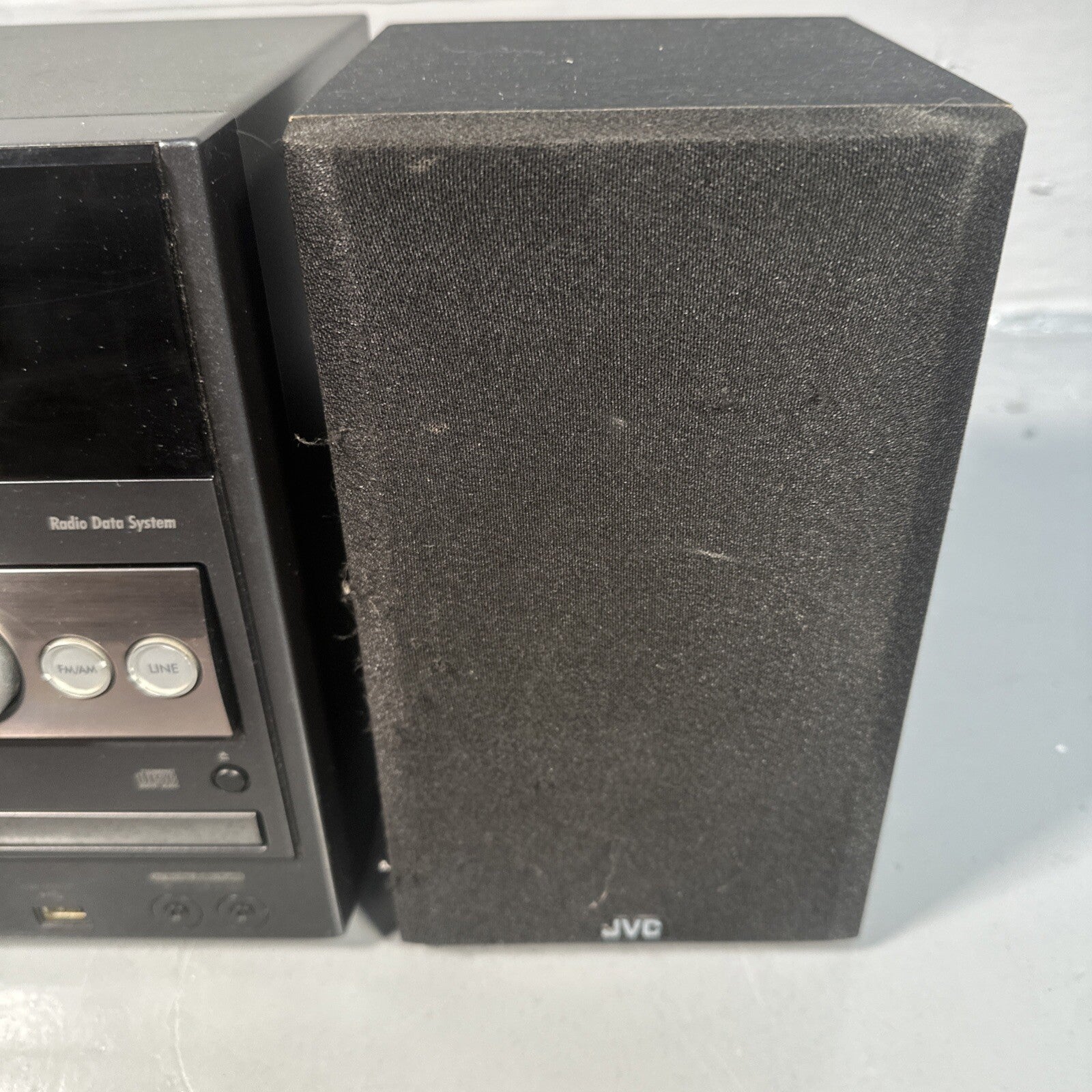 JVC UX-G37 Micro Hi-Fi Component System | CD | FM/AM Tuner | Used | Black | Vintage