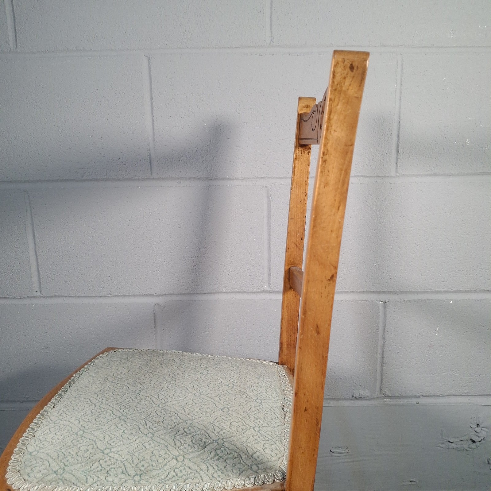 English Country Chair Turned Legs Occacional Bedroom Chait Seat Vintage