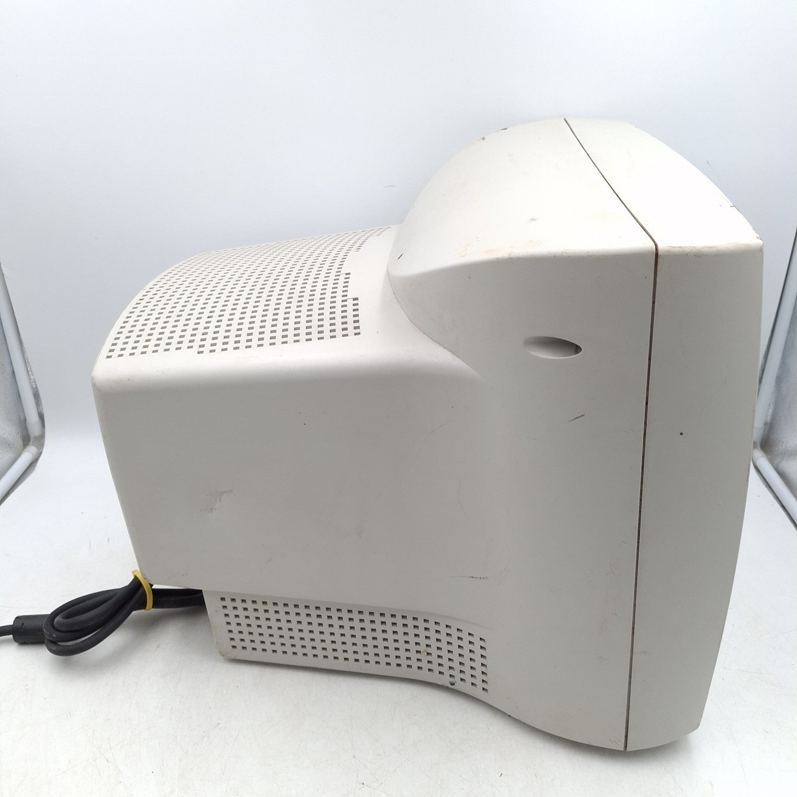 Fujitsu Siemens 16" CRT Computer Monitor | Non-Working | Spares or Repairs | Used Vintage