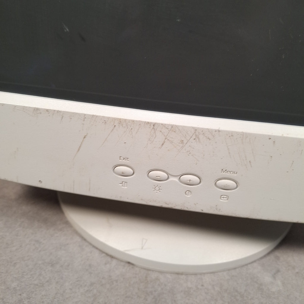 Samsung SyncMaster 753s 17" CRT Monitor | VGA | Retro PC | Used | Beige | 2002