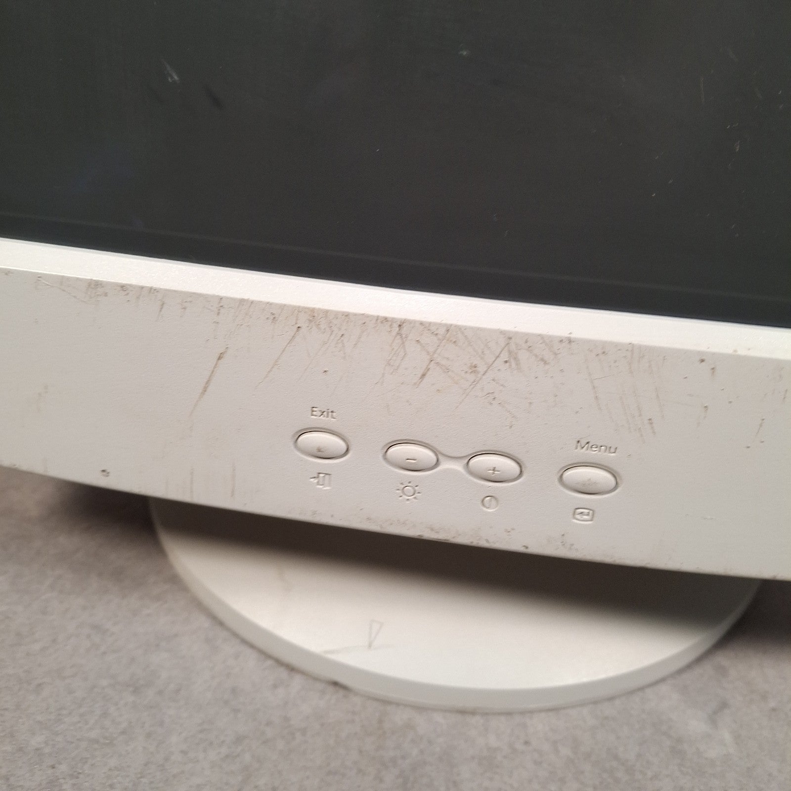 Samsung SyncMaster 753s 17" CRT Monitor | VGA | Retro PC | Used | Beige | 2002