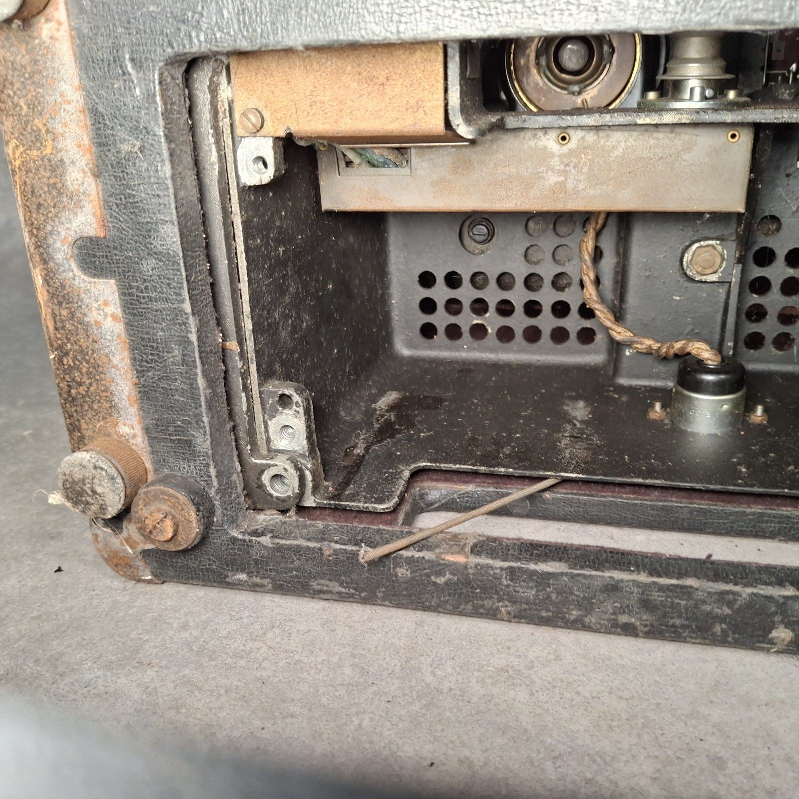 Bell Howell Filmosound Utility 16mm Projector 156 Model A For Spares Repair