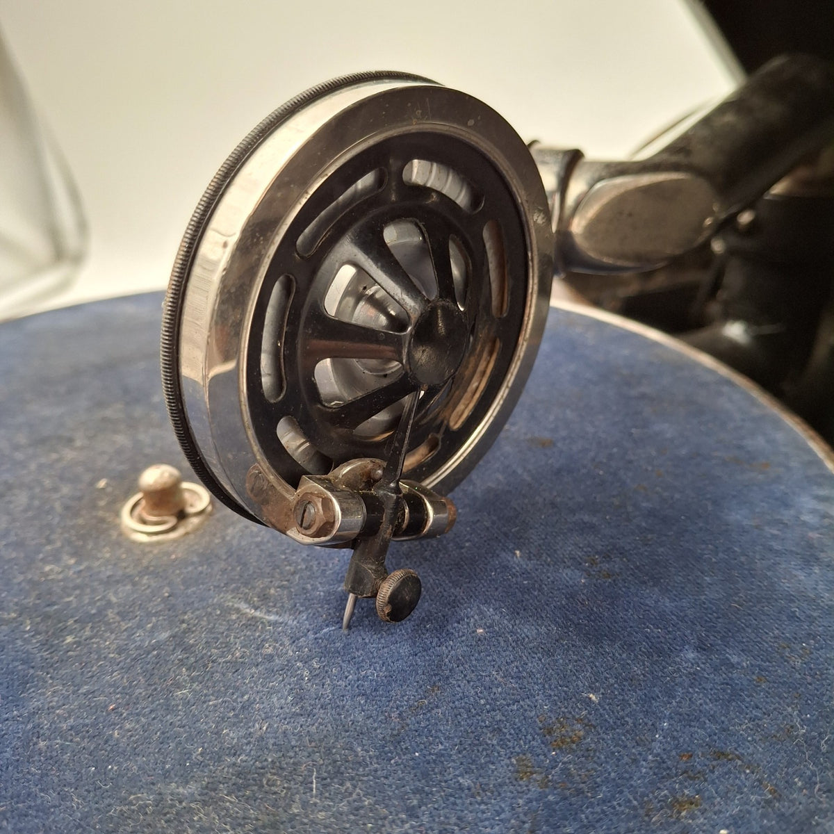Columbia 202 Portable Wind-Up Gramophone | Vintage Antique 1920s | Used