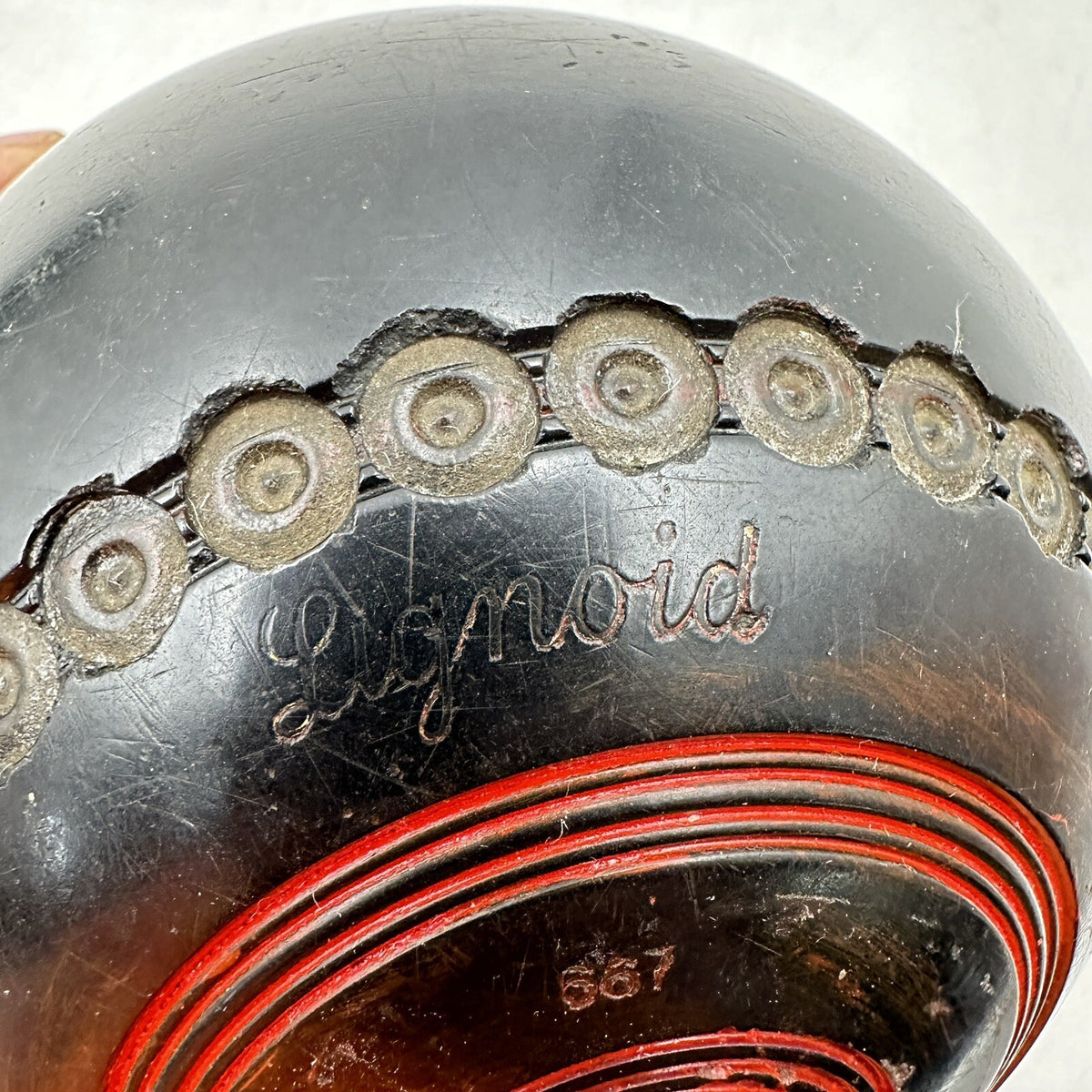 Thomas Taylor Lignoid Lawn Bowls - Size 4 - Pair - BCB Stamp - Made in England - With Carry Bag - Pre-Owned
