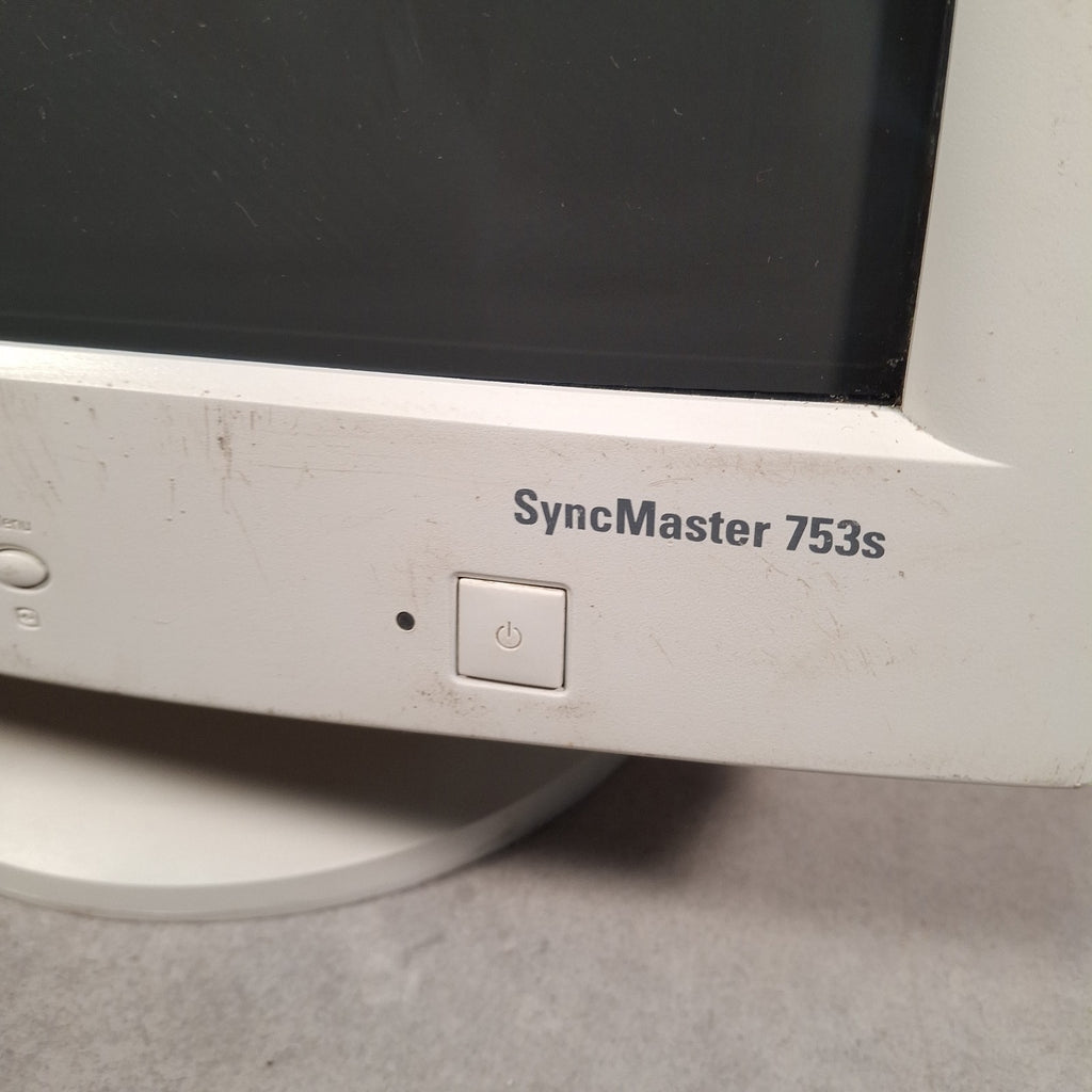 Samsung SyncMaster 753s 17" CRT Monitor | VGA | Retro PC | Used | Beige | 2002