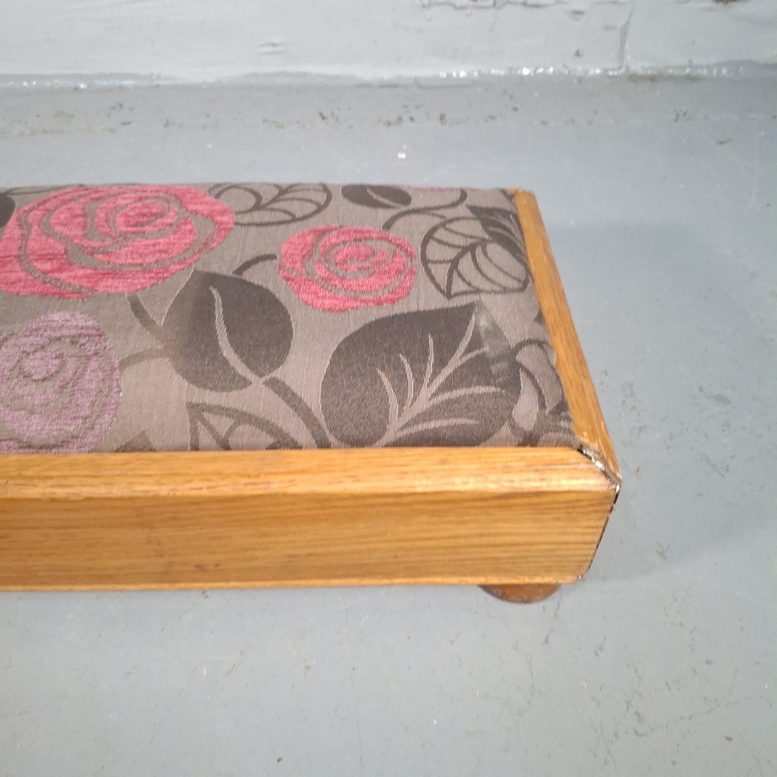 Kneeling Pad Prayer Stool Padded Removable Floral Top With Storage