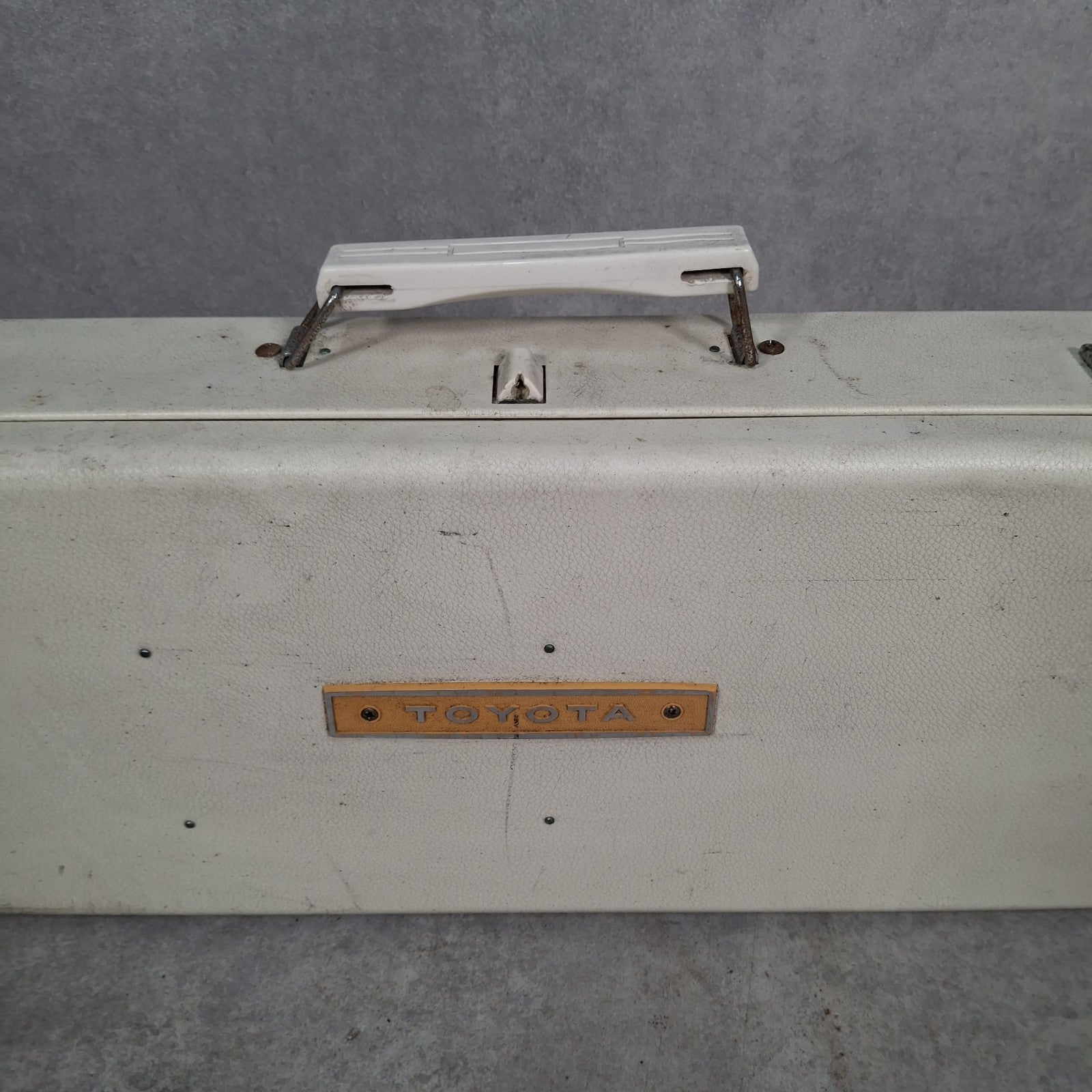 Toyota KS-787 Knitting Machine | Made in Japan | Untested | With Spare Parts