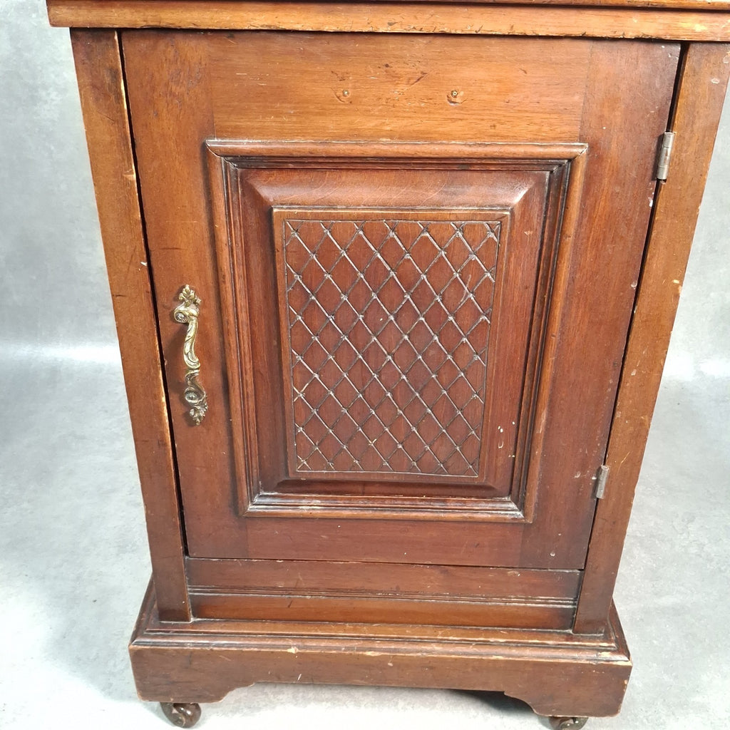 Antique 10” 78rpm Gramophone Record Cabinet on Castors Shellac Disc Storage Unit