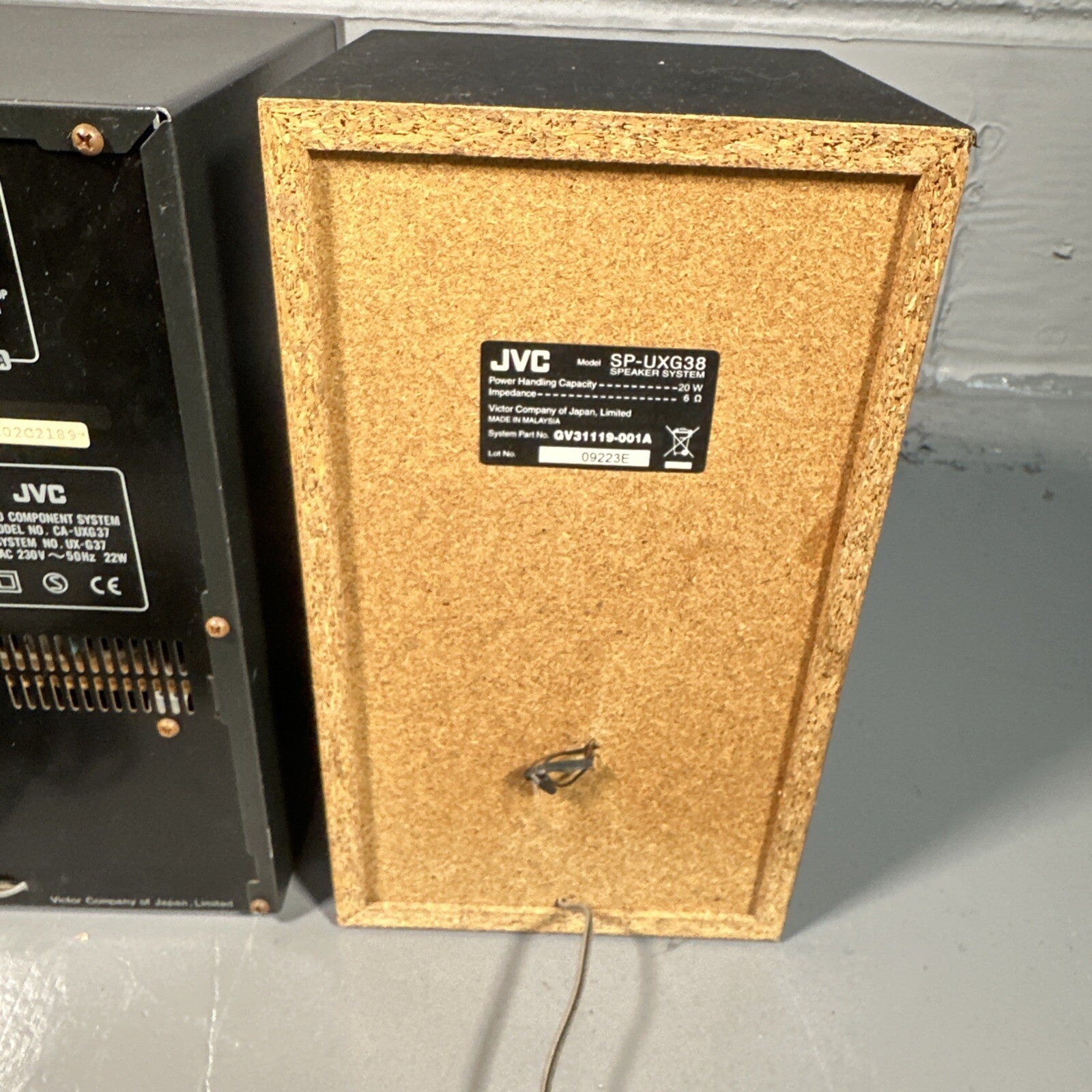 JVC UX-G37 Micro Hi-Fi Component System | CD | FM/AM Tuner | Used | Black | Vintage