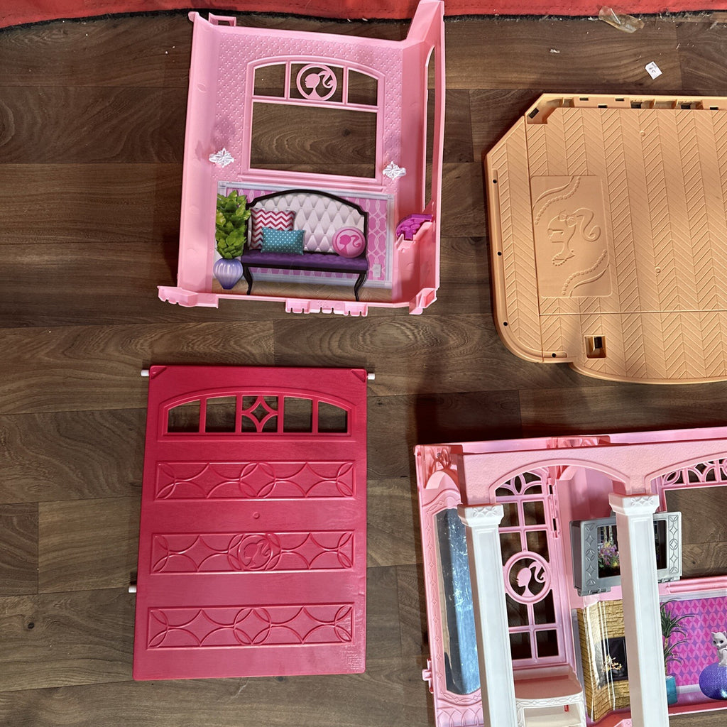 Mattel Barbie Dream House | Vintage Dolls House | Used | Parts Unknown