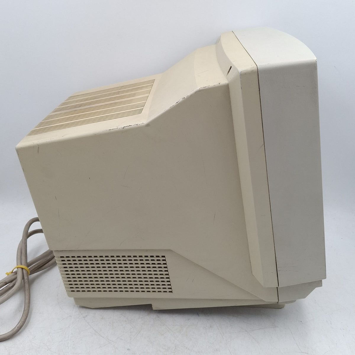 Apricot XJ54137 13" Colour CRT VGA Monitor - Spares or Repairs, Blank Screen Fault, Retro Prop, Used