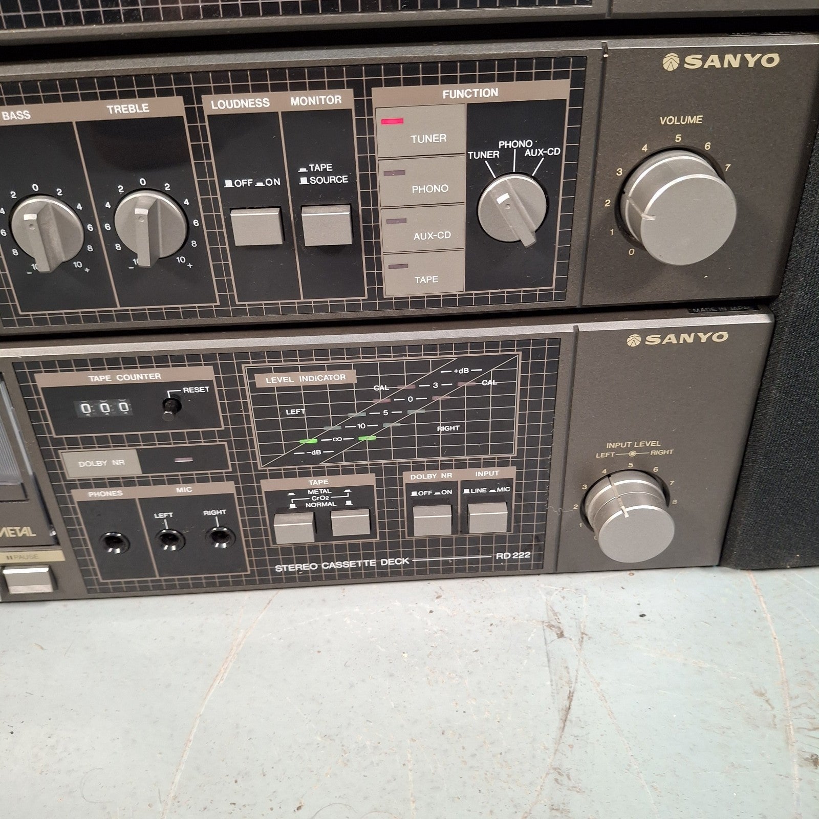 Sanyo Hi-Fi System 222 Tuner Amp Cassette Deck & Speakers — Cassette Deck Faulty