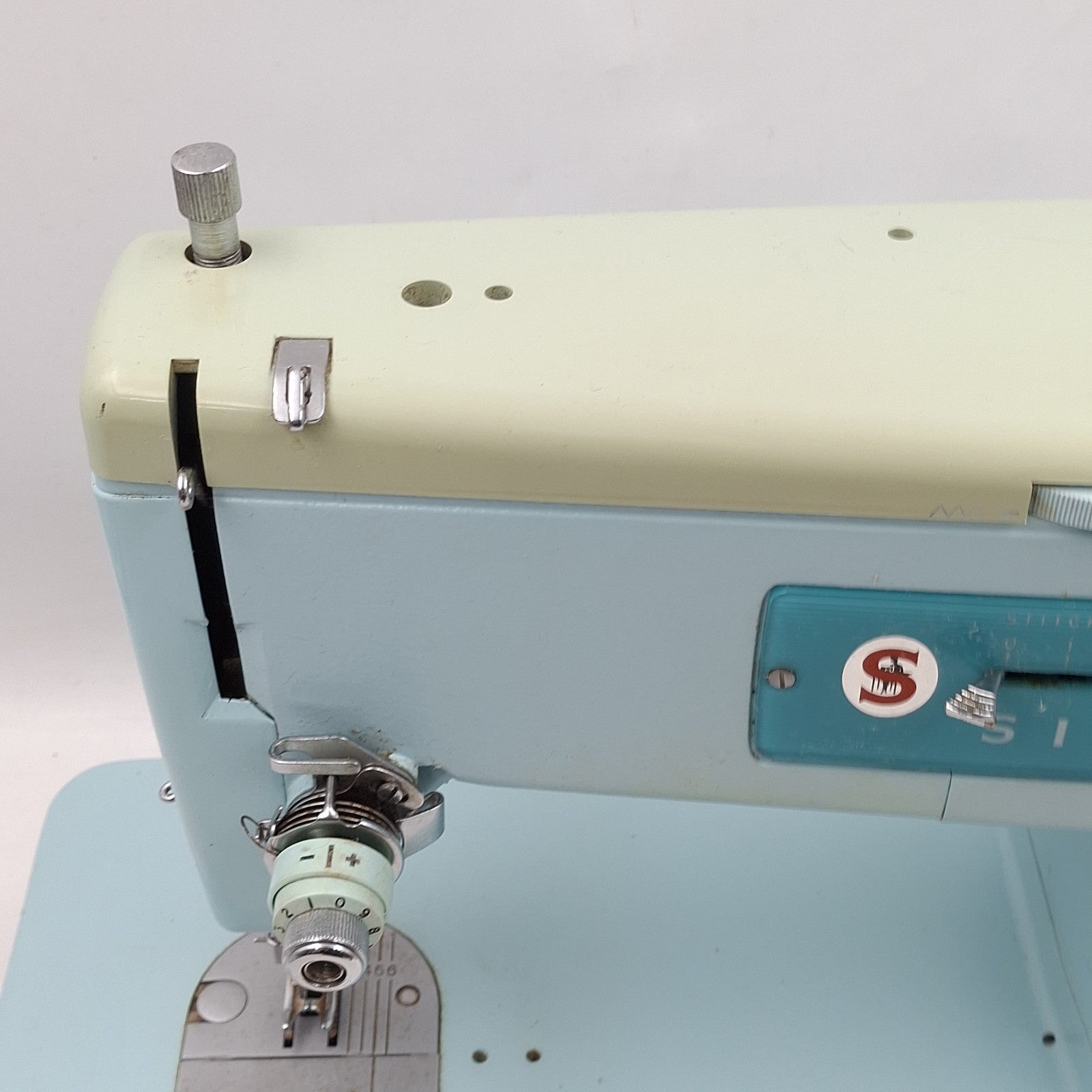 Vintage 60s Singer 347 Electric Heavy Duty Sewing Machine Duck Egg Blue W/pedal