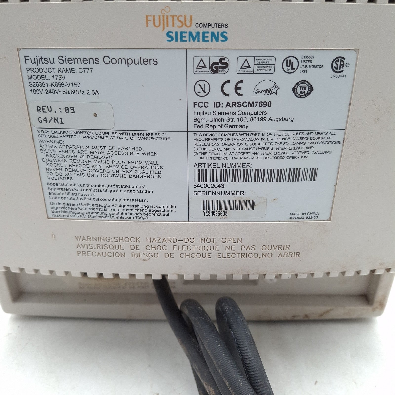Fujitsu Siemens 16" CRT Computer Monitor | Non-Working | Spares or Repairs | Used Vintage