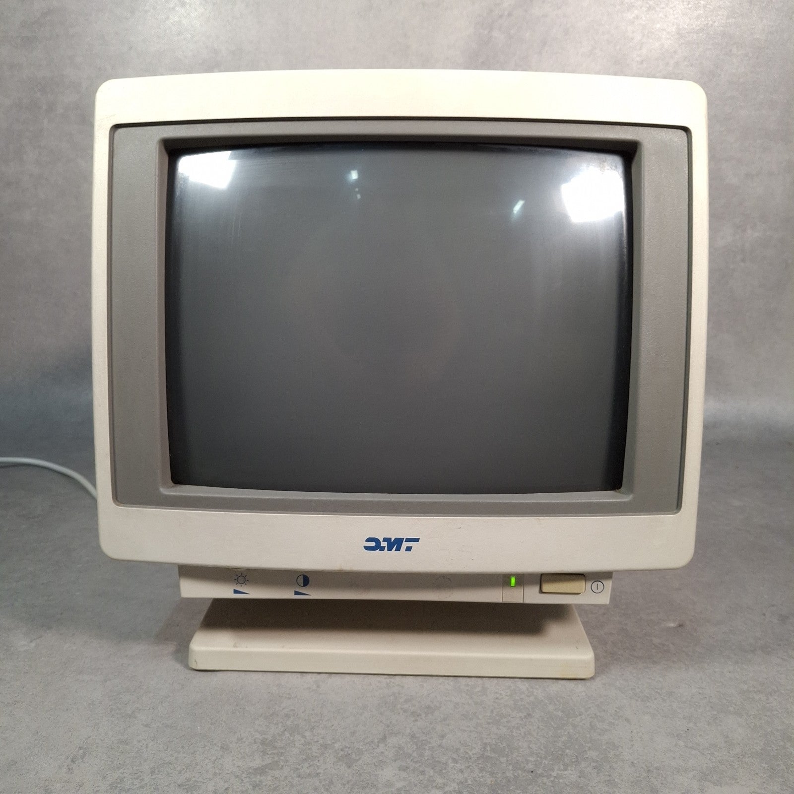 OMT CM-6560 CRT Monitor, FK-2002 Mechanical Keyboard & Genesis Mouse | Retro PC Bundle | Used