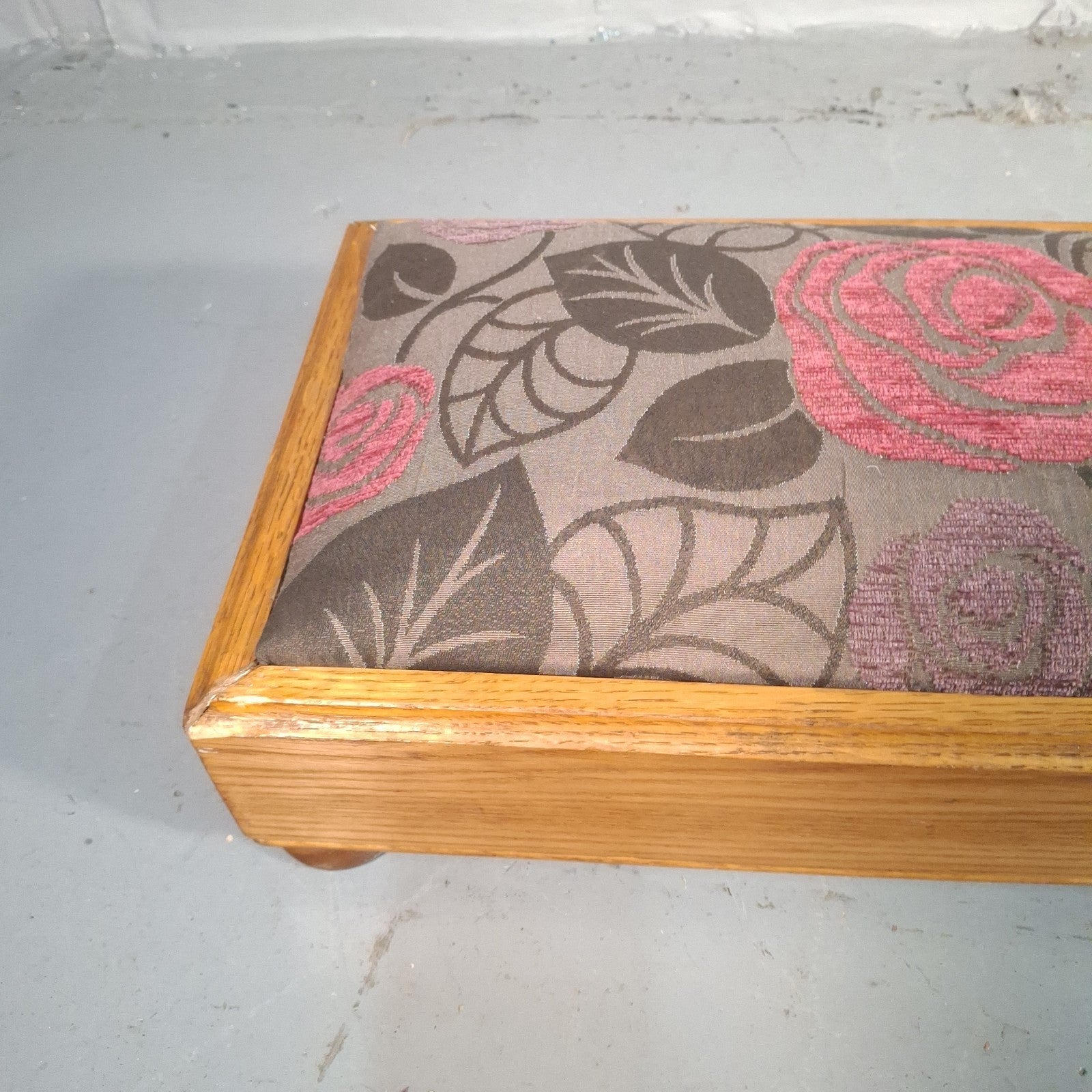 Kneeling Pad Prayer Stool Padded Removable Floral Top With Storage