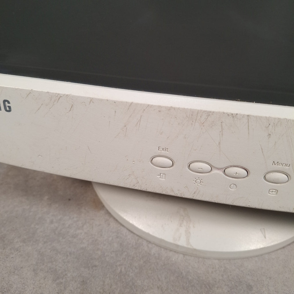 Samsung SyncMaster 753S 17" CRT VGA Monitor | 2002 | Retro PC | Used | Power Tested | No Cable