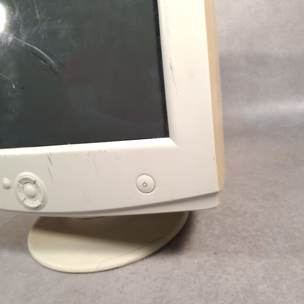 RM RM700-A 17" CRT Monitor | VGA | Beige | Retro PC & Gaming | Used | Early 2000s
