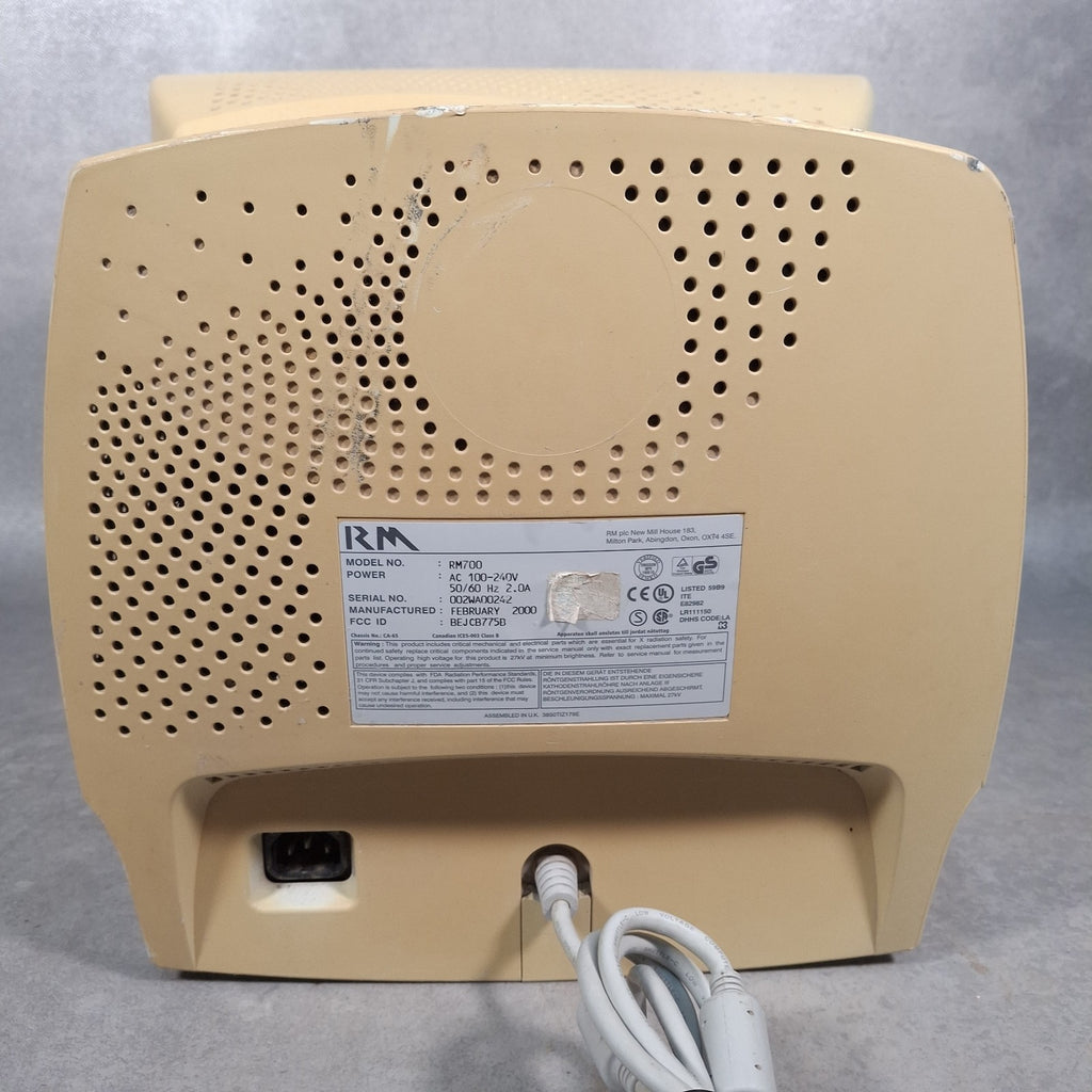 RM RM700 17" CRT VGA Monitor | Beige | c.2001 | Faulty / For Parts | Retro Vintage PC