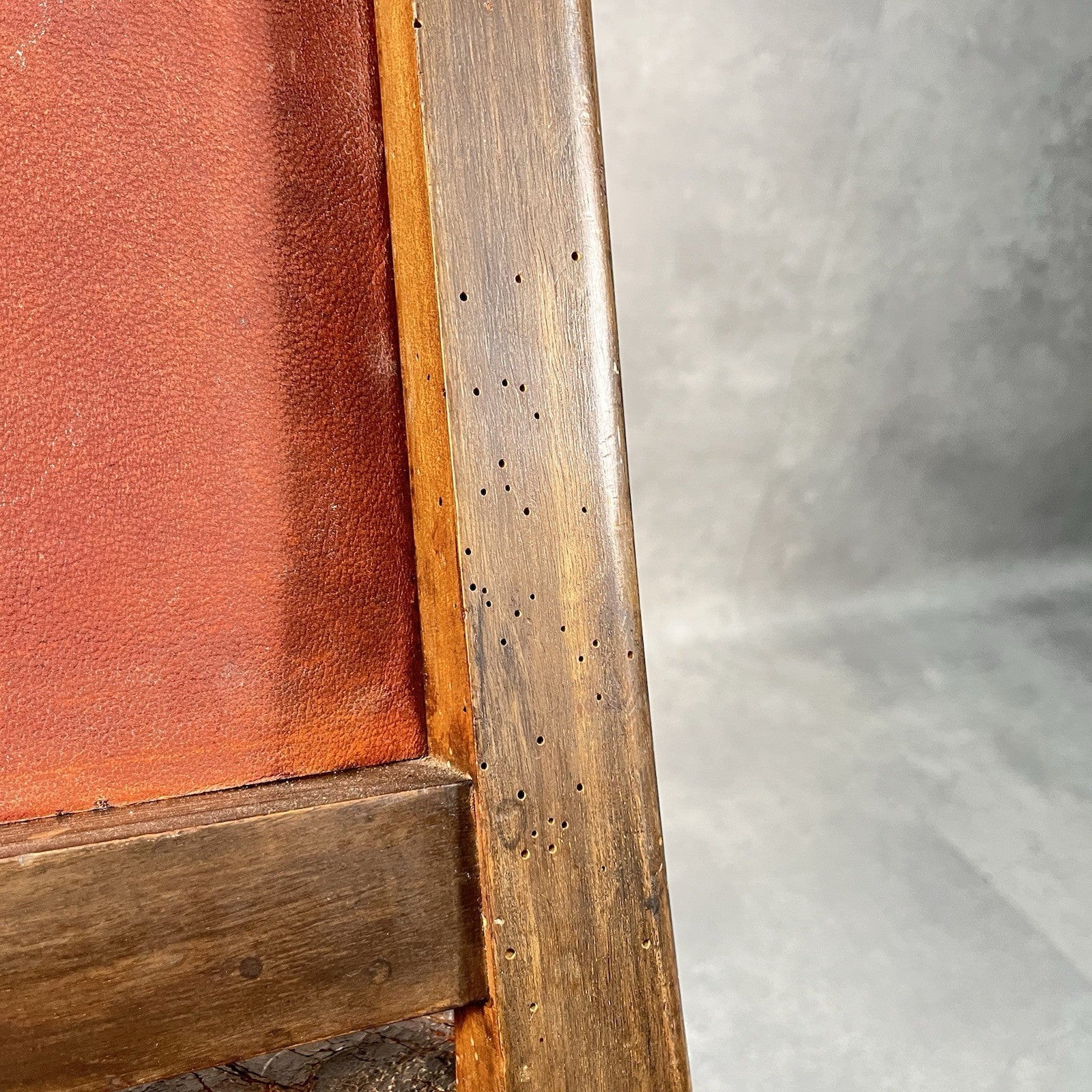 Antique Victorian Renaissance Revival Oak Hall Chair c.1880s Tooled Leather Seat