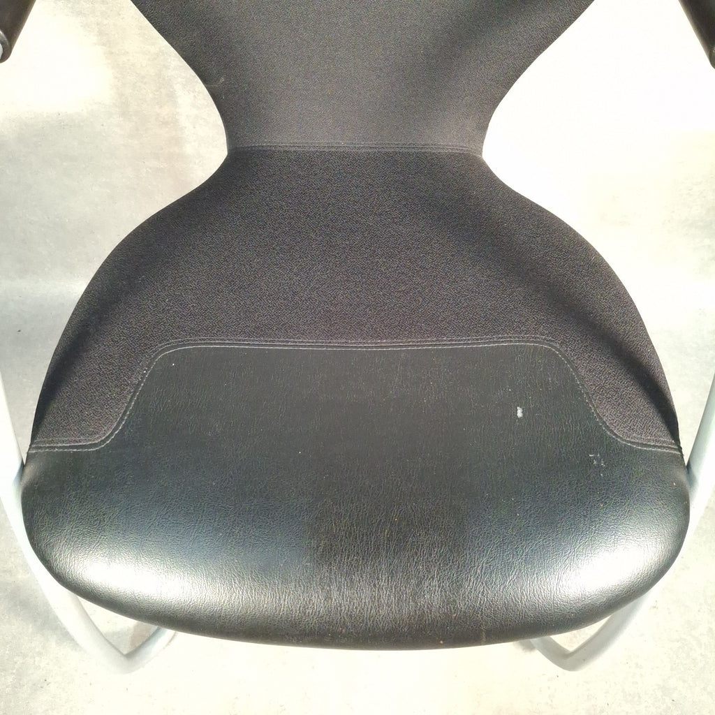 Orangebox X10-CA Cantilever Chair Black Fabric Office/Meeting Chair – UK Made