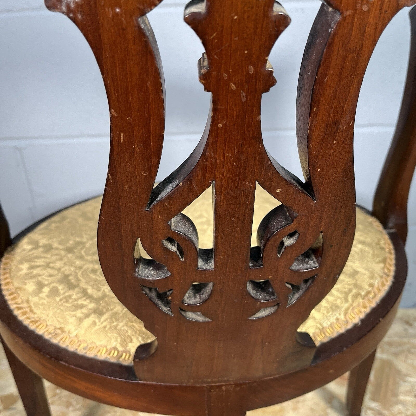 Edwardian Mahogany Upholstered Corner Chair | Oval Base | Antique | Used | Needs Repair