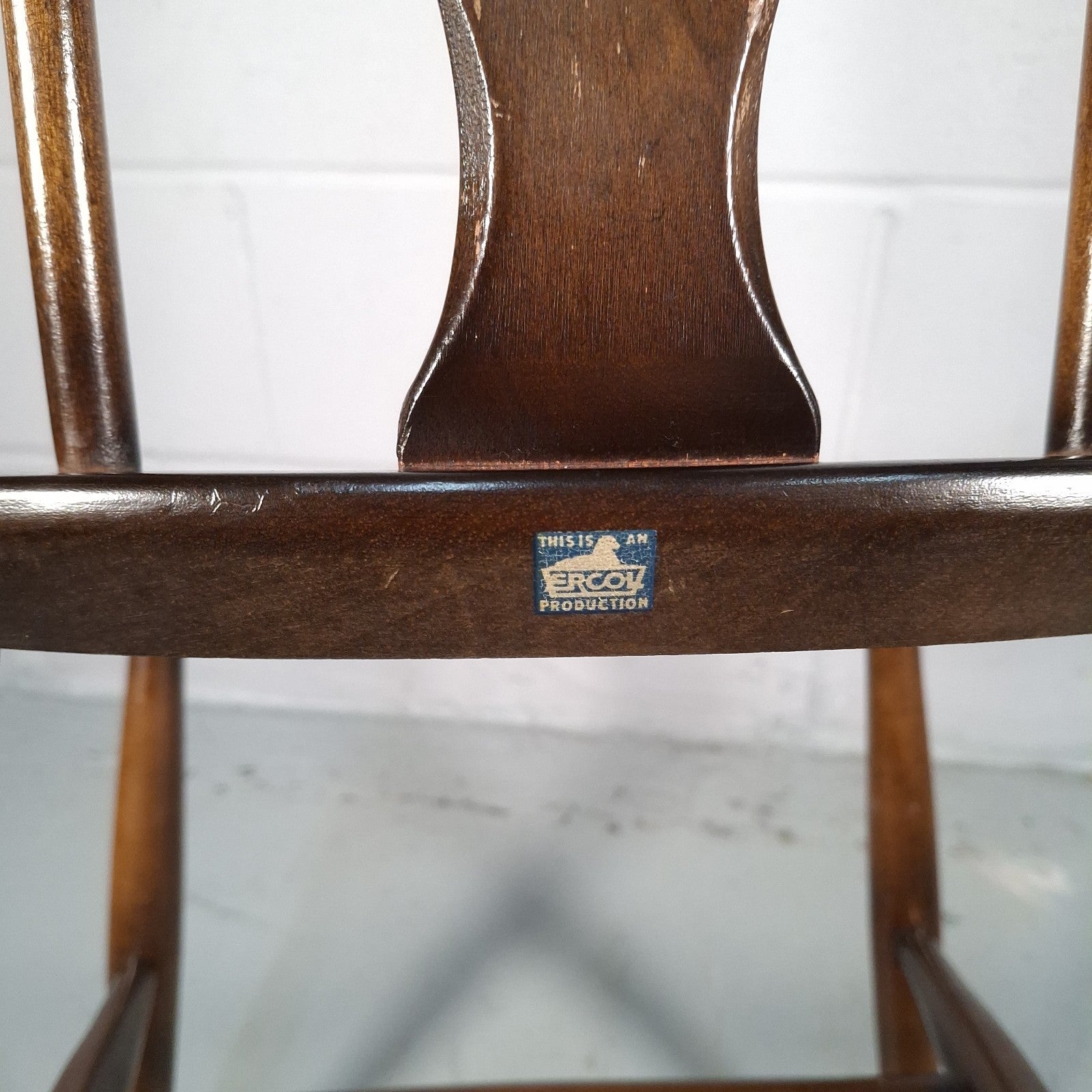 Ercol Blue Label Fleur De Lys Windsor Dining Kitchen Farmhouse Rustic Chair Prop