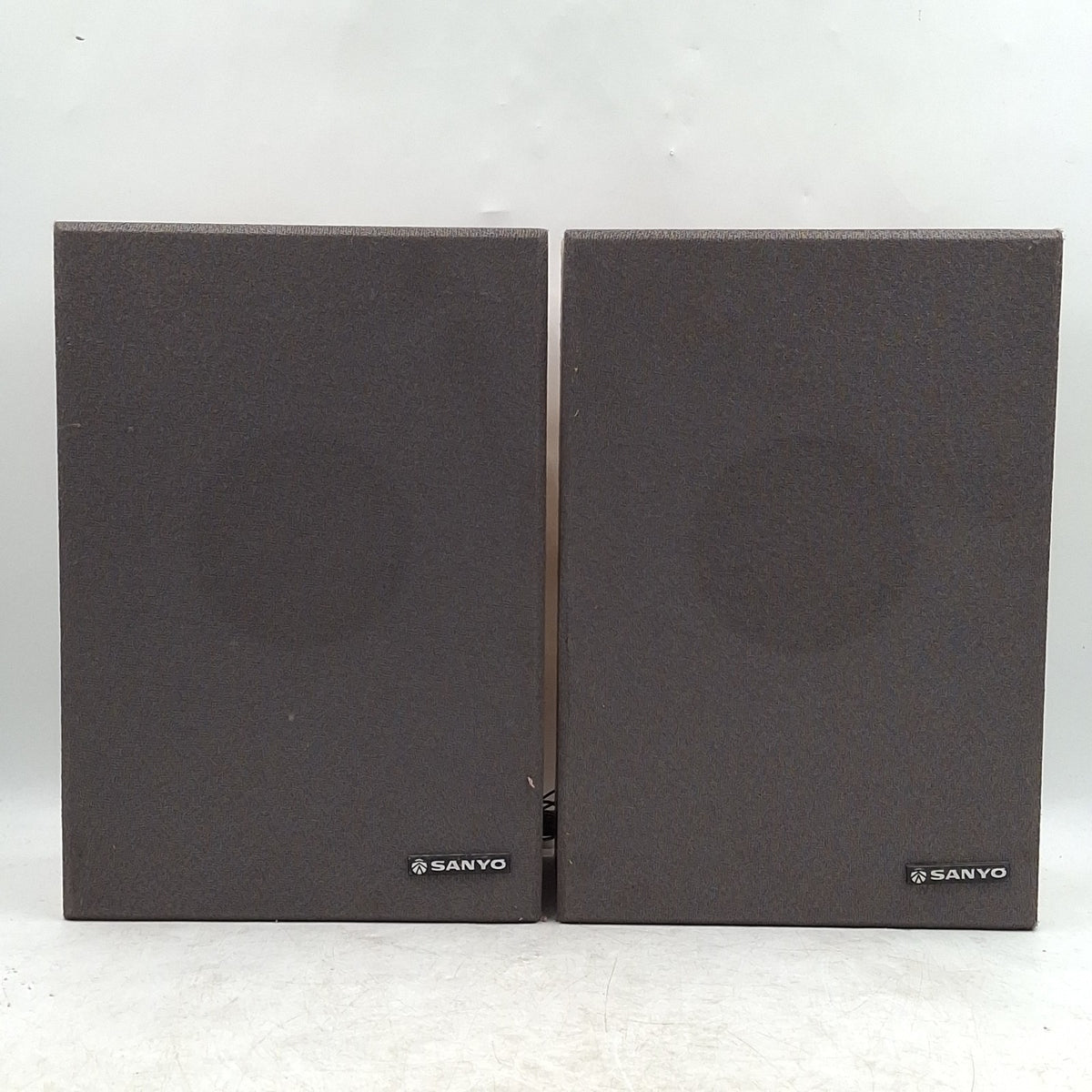 Sanyo MC-105 Passive Bookshelf Speakers - Pair - 8Ω 5W RMS - Made in UK - Vintage - Used