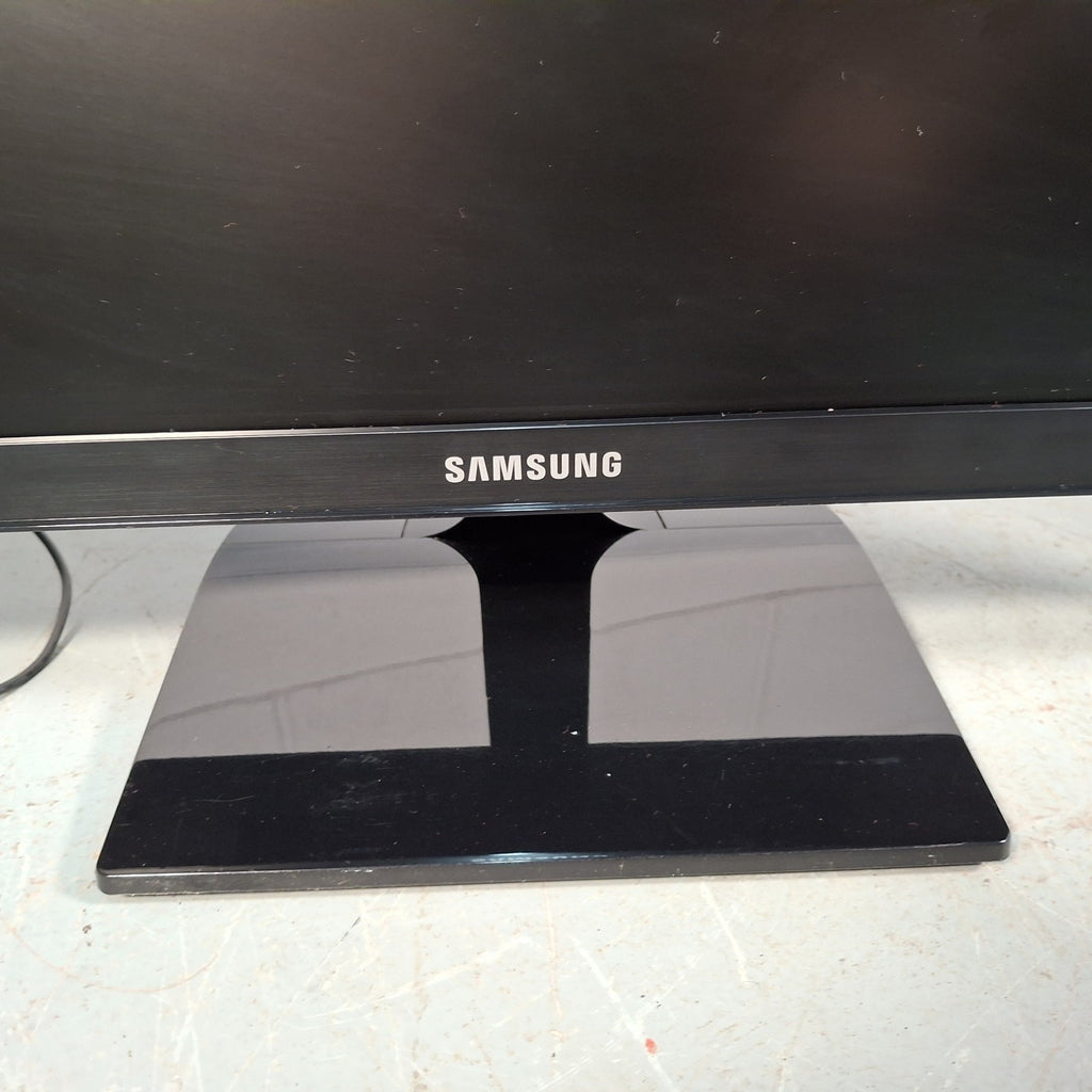 Samsung S27E330H 27" Full HD 1080p TN LED Gaming Monitor - HDMI VGA