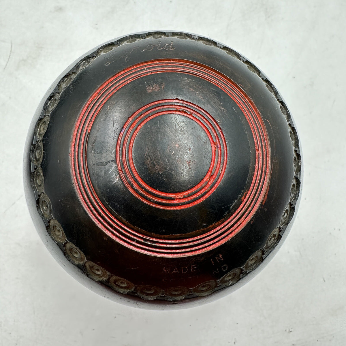 Thomas Taylor Lignoid Lawn Bowls - Size 4 - Pair - BCB Stamp - Made in England - With Carry Bag - Pre-Owned