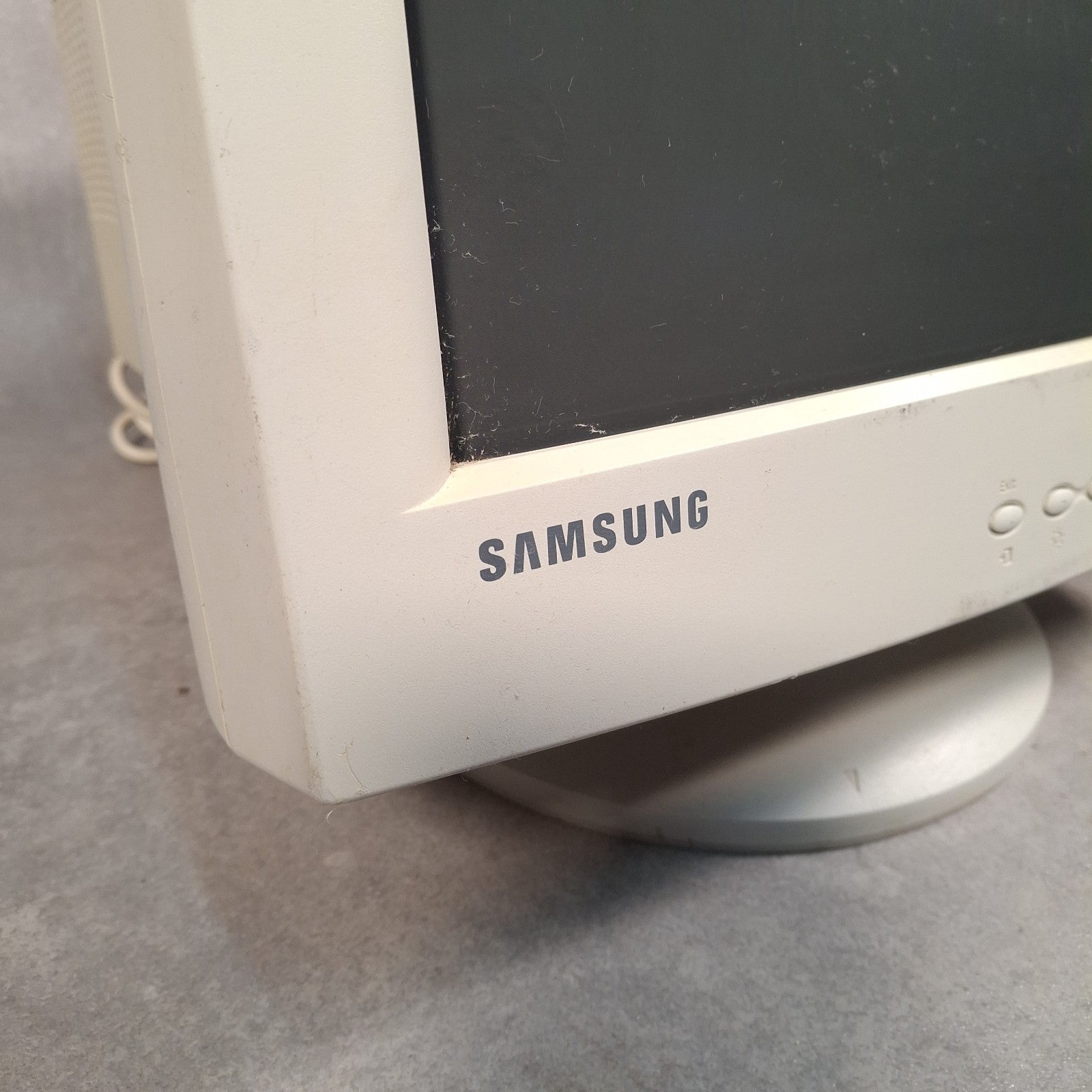 Samsung SyncMaster 753s 17” CRT VGA Monitor 2002 Retro PC Display Gaming UK