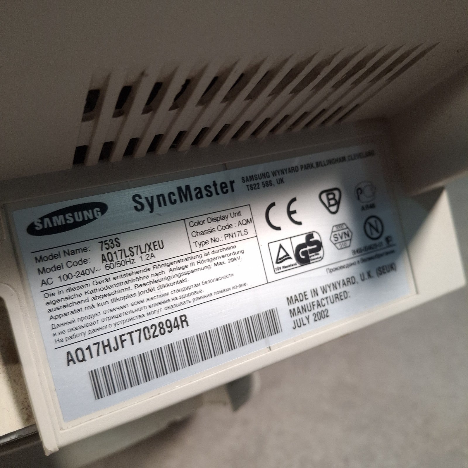 Samsung SyncMaster 753S 17" CRT VGA Monitor | 2002 | Retro PC | Used | No Power Cable