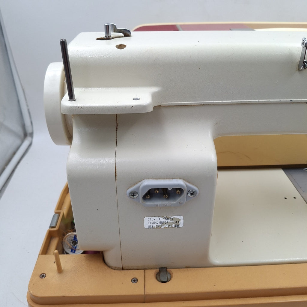 Riccar 510 Super Z Stretch Vintage Sewing Machine with Case & Foot Pedal – 1960s/70s | Used