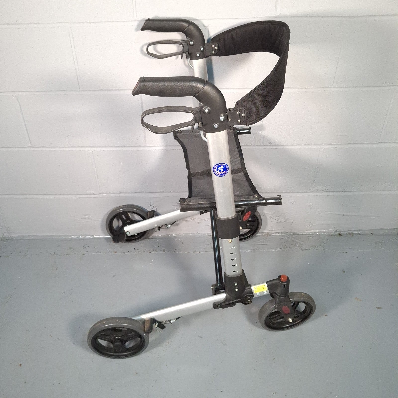 Drive WA018 X-Fold Rollator Walker with Seat & Backrest | Adjustable Height | Used | Silver