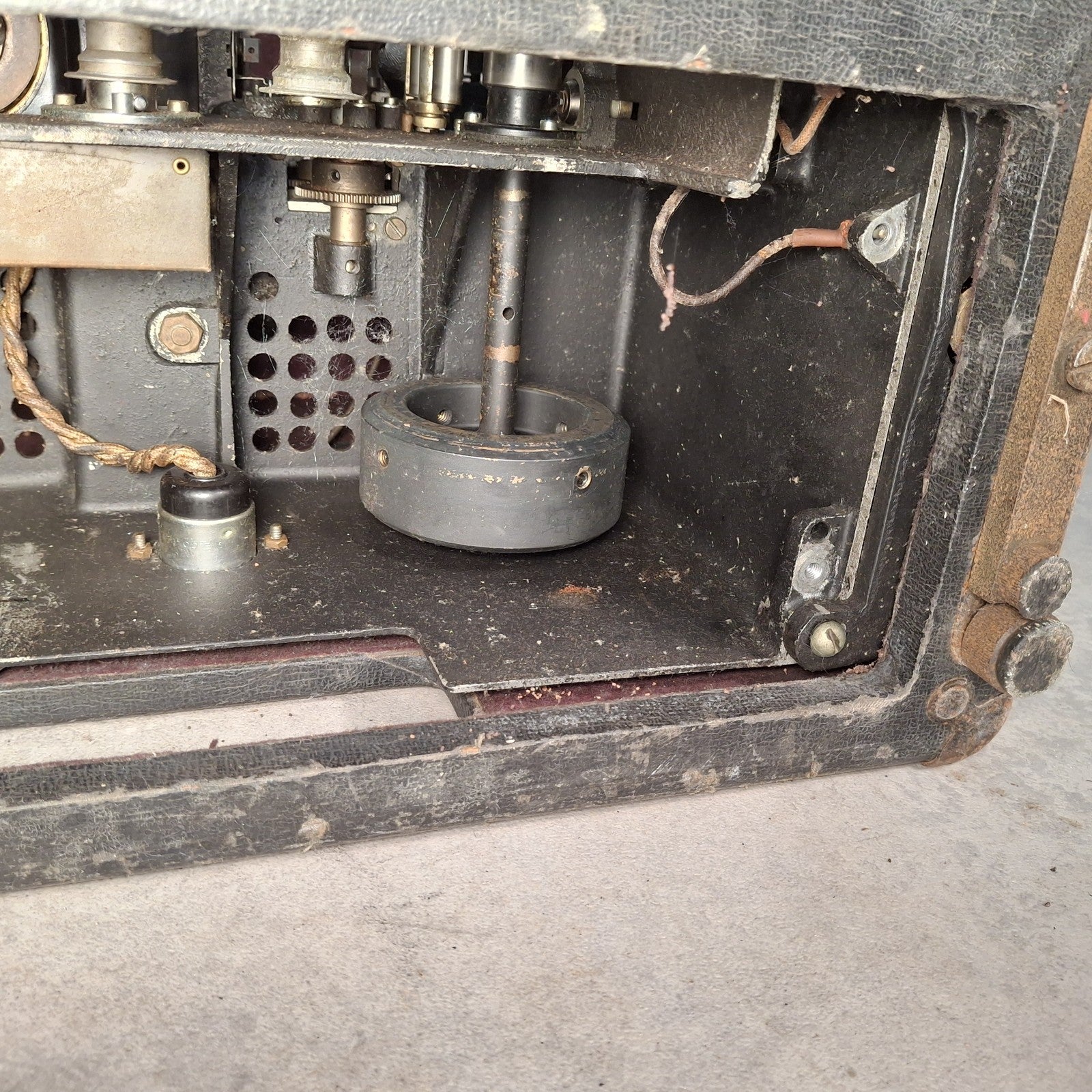 Bell Howell Filmosound Utility 16mm Projector 156 Model A For Spares Repair