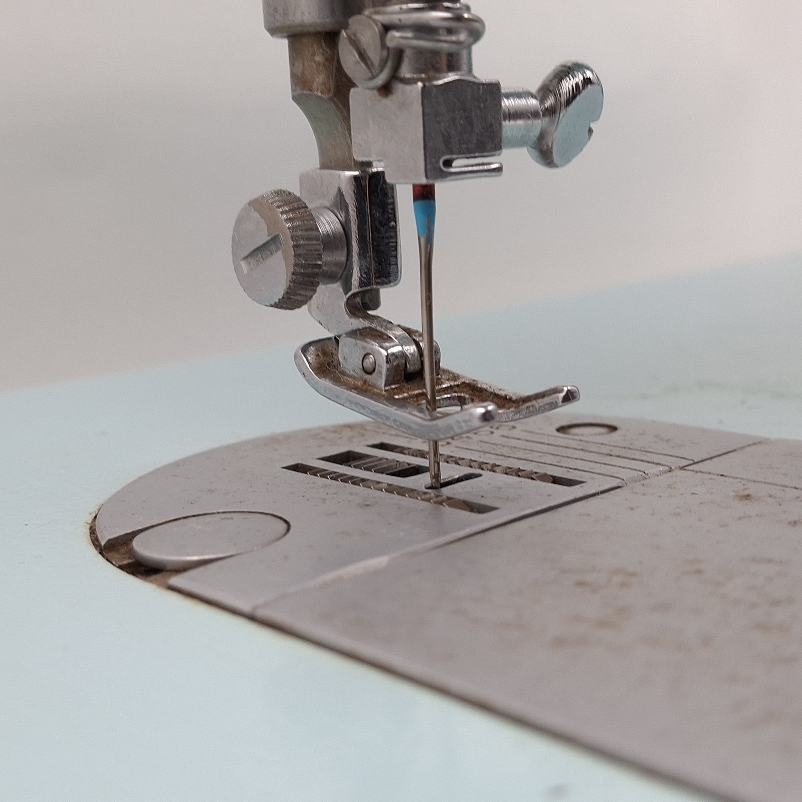 Vintage 60s Singer 347 Electric Heavy Duty Sewing Machine Duck Egg Blue W/pedal