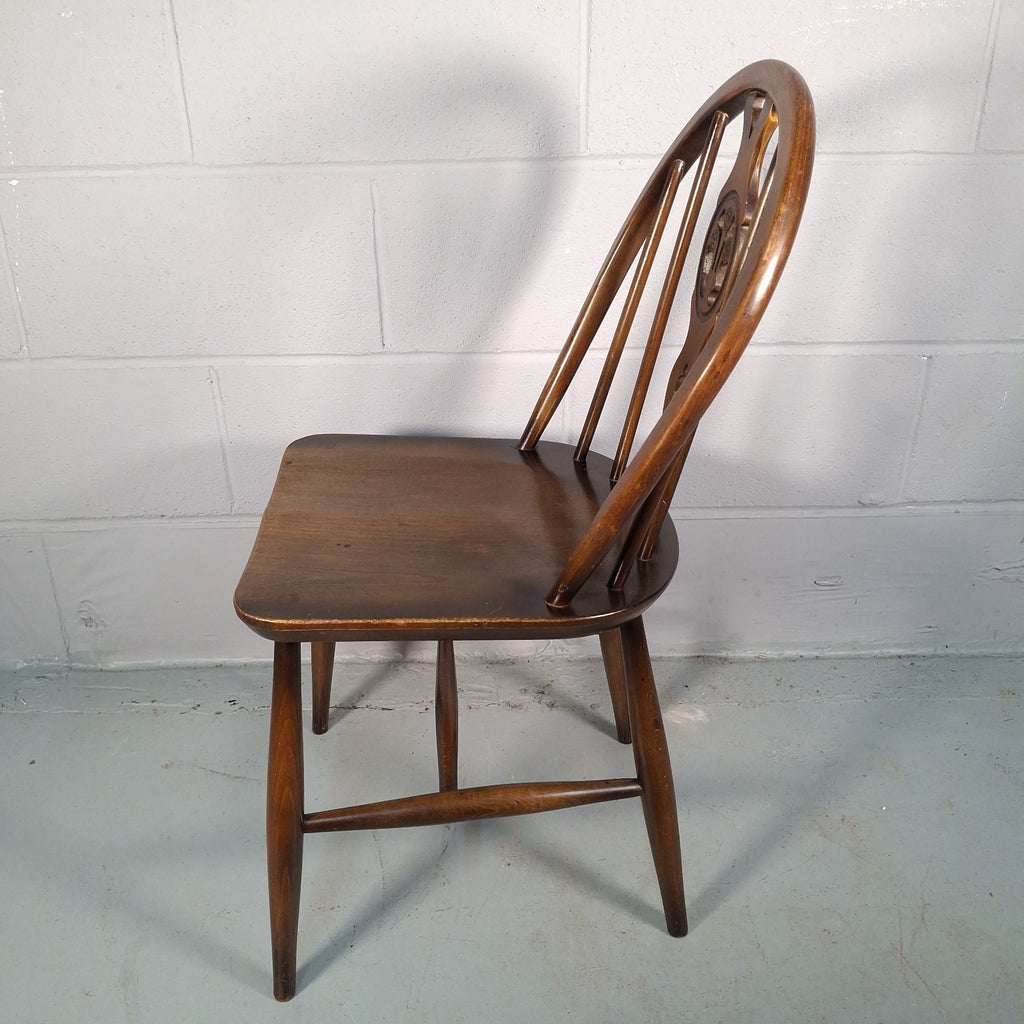 Ercol Blue Label Fleur De Lys Windsor Dining Kitchen Farmhouse Rustic Chair Prop